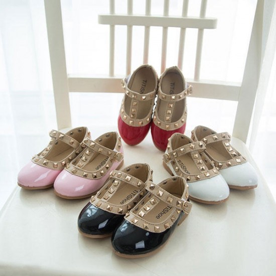 2016 New Princess Girls Rivet Sandals Children Fashion Dress Shoes Flats Loafers Casual