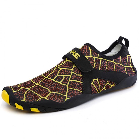 Big Size Men Sports Quick Drying Water Shoes Printed Breathable Beach Shoes Flats