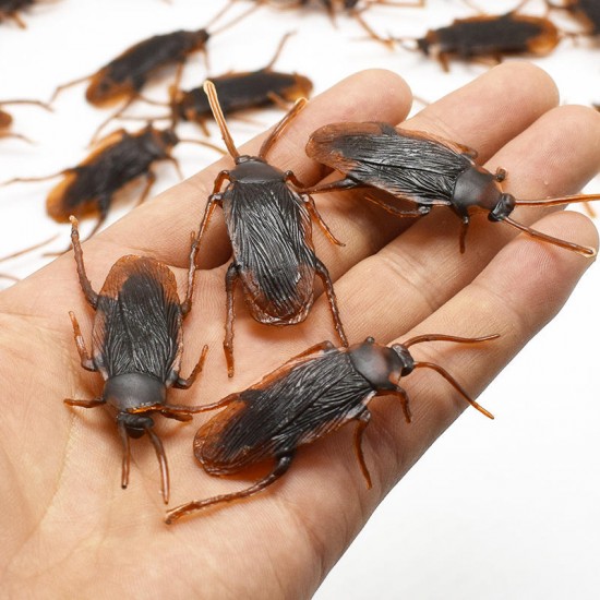 10pcs Prank Funny Trick Joke Toys Lifelike Model Simulation Fake Cockroach Toys Kids Children Props