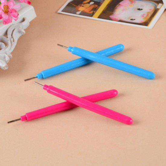 Slotted Paper Quilling Pen DIY Papercraft Craft Card Tool Random Color Slotted Paper Quilling Pen DIY Papercraft Craft Card Tool Random Color