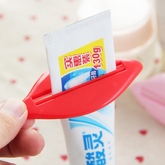 2pcs Lip Kiss Bathroom Toothpaste Dispenser Facial Cleanser Tube Cream Squeezer