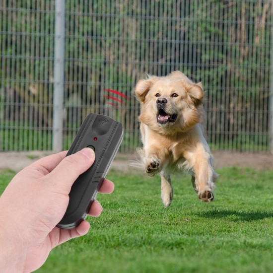 Garden LED Ultrasonic Animal Repeller Dog Training Device Pet Anti Barking Stop Bark Trainer