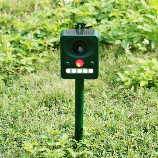 Garden Ultrasonic Animal Repeller PIR Sensor Solar Powered LED Flashlight Dog Cat Mouse Repeller