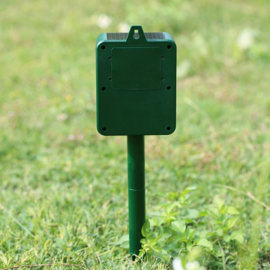 Garden Ultrasonic Animal Repeller PIR Sensor Solar Powered LED Flashlight Dog Cat Mouse Repeller