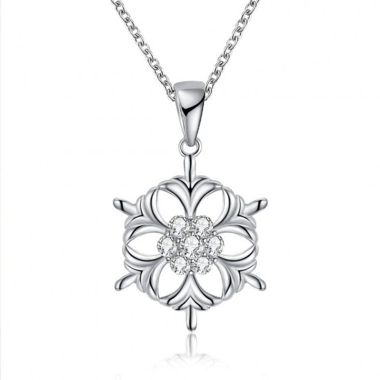 INALIS Fashion Snowflake Pendant Necklace Christmas Gift for Women Girl