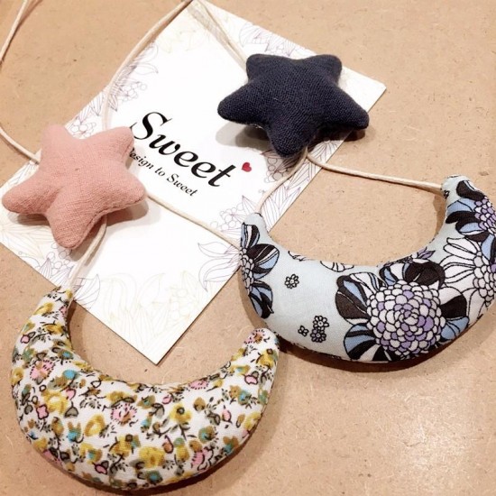 Cute Handmade Cotton Moon Star Christmas Gifts Sweater Necklaces For Kids