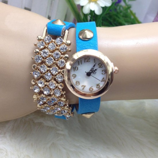 Casual Crystal Rivets Bracelet PU Leather Band Wrist Watch