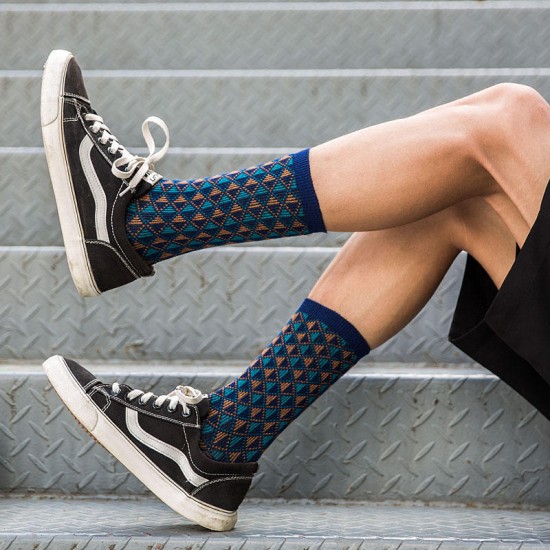 Men Plaid Medium Long Tube Socks Outdoor Casual Deodorization Athletic Sock