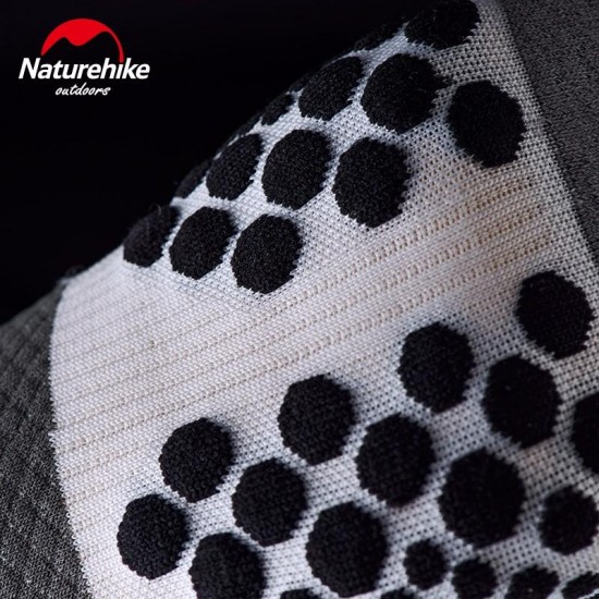 Naturehike NH17A002-M Unisex Sports Socks Quick Drying Running Breathable Hiking Stockings