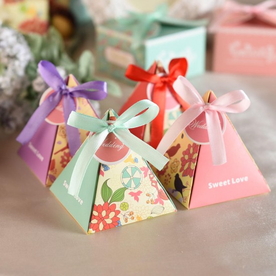 1pcs Wedding Festival Candy Box European Style Triangle Hard Paper Ribbon Party Supplier