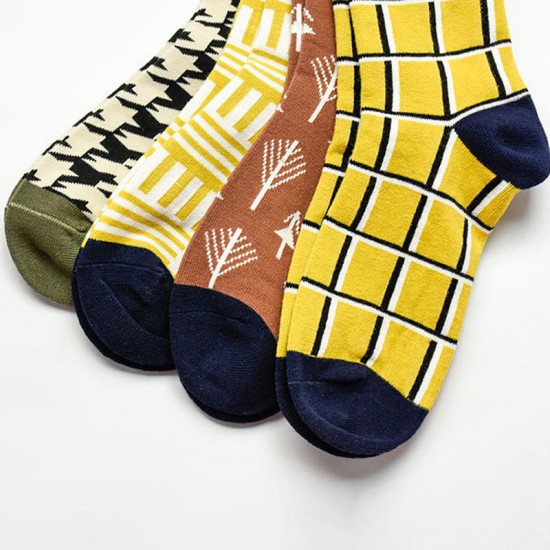 Men Women Outdoor Fashion Plaid Socks Middle Tube Socks