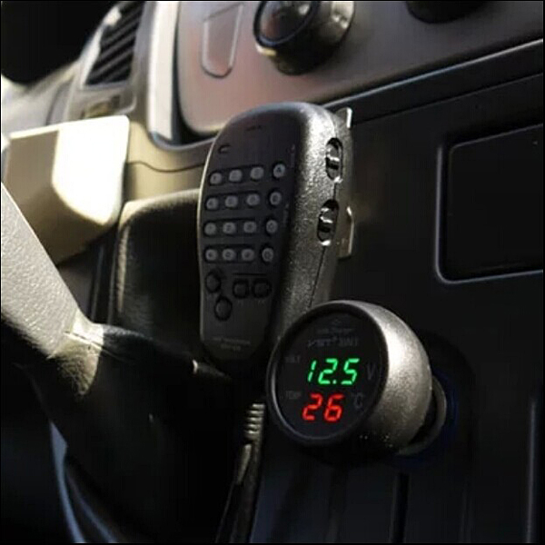 3-in-1-Car-Thermometer-Car-Voltage-Detection-Table-USB-Port-Charging-964153
