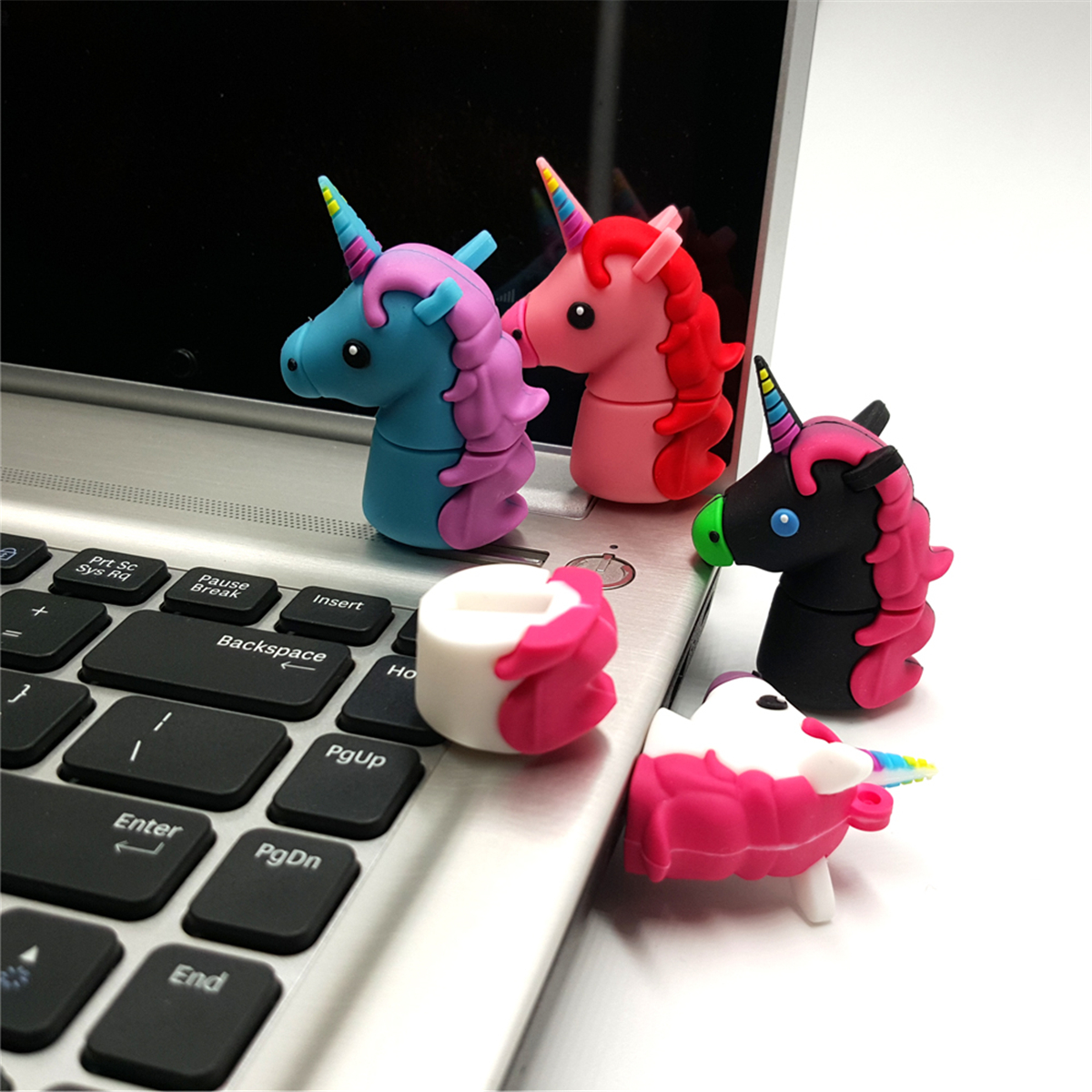 16G-32G-Cute-Horse-USB-20-Flash-Drives-USB-Memory-Stick-Cartoon-Pen-Drive-1316752