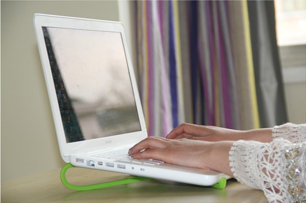 Extreme-Simplicity-Portable-Laptop-Cooling-Stand-918252