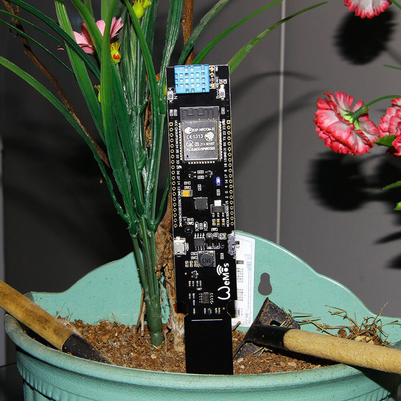 Wemosreg-Higrow-ESP32-WiFi--Bluetooth-Battery--DHT11-Soil-Temperature-And-Humidity-Sensor-Module-1196250