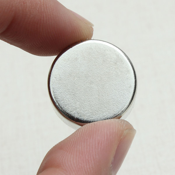 20mm-Dia-x-10mm-N52-Neodymium-Strongest-Grade-Magnet-924245