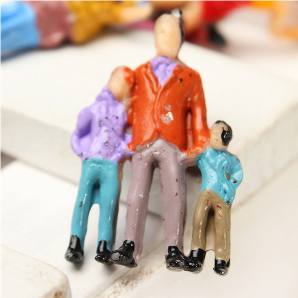 100pcs-Mixed-Painted-Model-Trains-People-Passengers-Figures-968288