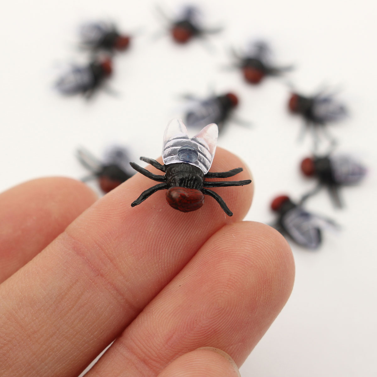 10PCS-April-Fools-Day-House-Fly-Animal-Toy-Joke-Prank-Funny-Magic-Props-Gifts-1104270