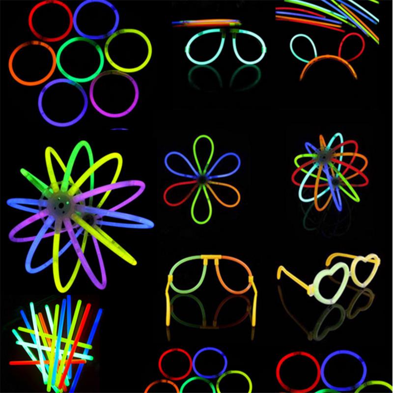100pcs-Wholesale-LED-Flashing-Light-Novelty-Toys-Glow-Stick-for-Festivities-Decoration-1124387
