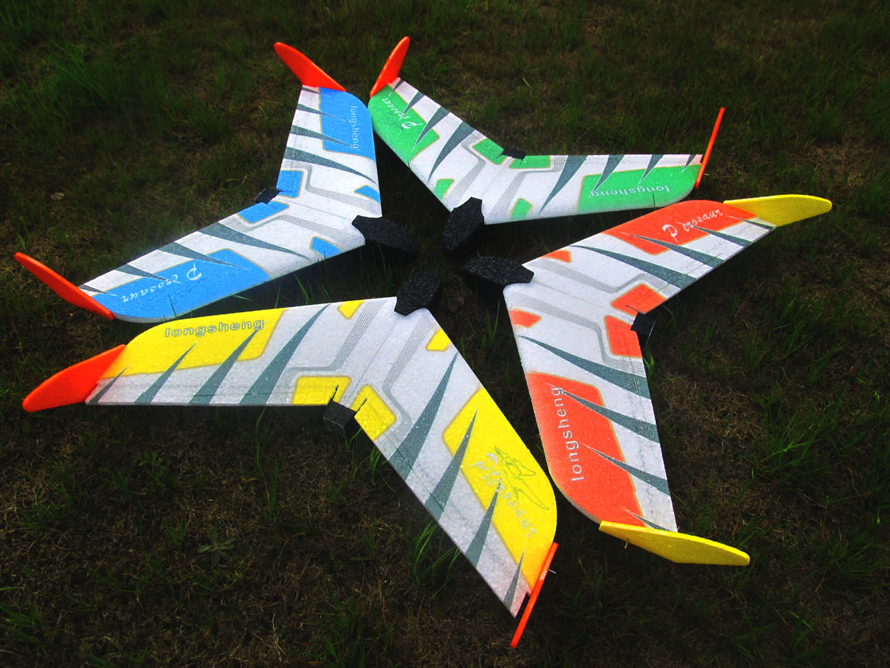 Spirit-600mm-Wingspan-EPP-FPV-Racer-Flying-Wing-RC-Airplane-KIT-1128481