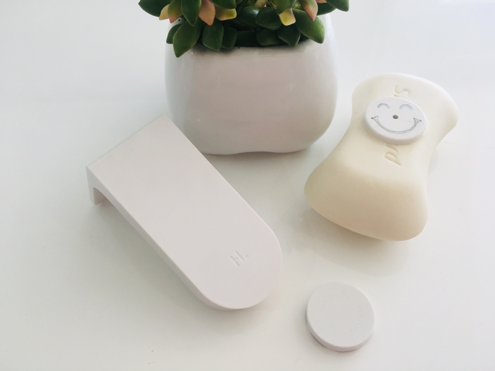 XIAOMI-Happy-Life-Household-Magnetic-Soap-Holder-Powerful-Suction-Cup-Wall-mounted-Soap-Box-Dishes-F-1381104