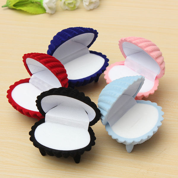 Creative-Shell-Shape-Velvet-Ring-Earrings-Pendant-Gift-Box-Jewelry-Case-946717