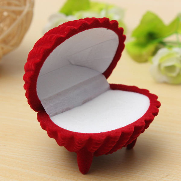 Creative-Shell-Shape-Velvet-Ring-Earrings-Pendant-Gift-Box-Jewelry-Case-946717