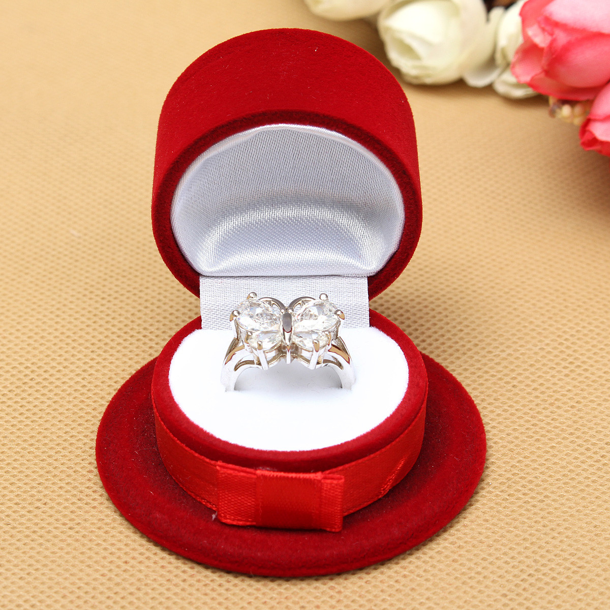 Cute-Velvet-Topper-Shaped-Rings-Jewelry-Display-Storage-Box-1025874
