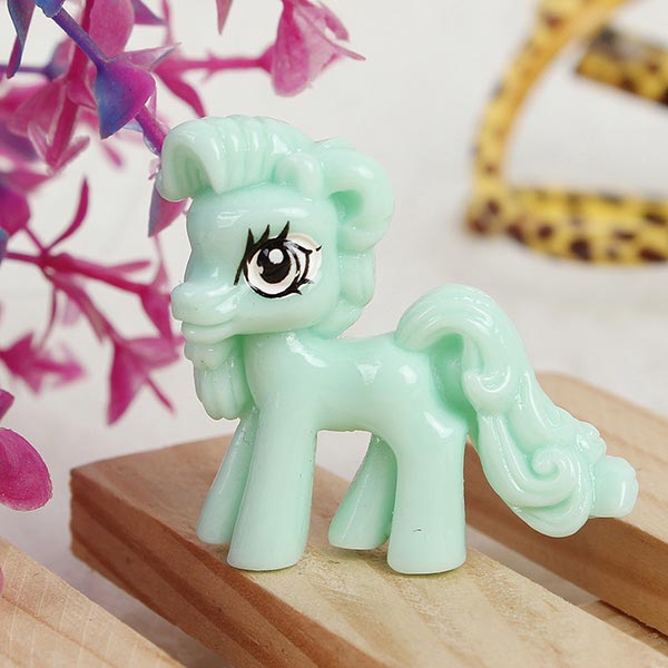 Cute-Kawaii-Little-Cartoon-Flat-Back-Resin-Pony-DIY-Decoration-936467