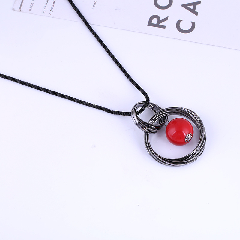 Vintage-Pendant-Necklace-Red-Bead-Hollow-Round-Pendant-Ethnic-Jewelry-Sweater-Necklace-for-Women-1329404