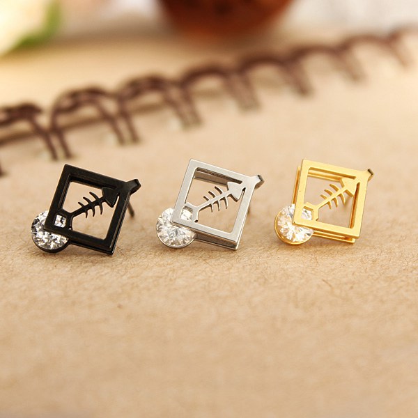 1pc-Square-Fish-Bone-Zircon-Crystal-Stud-Earrings-Gold-Silver-Plated-952749