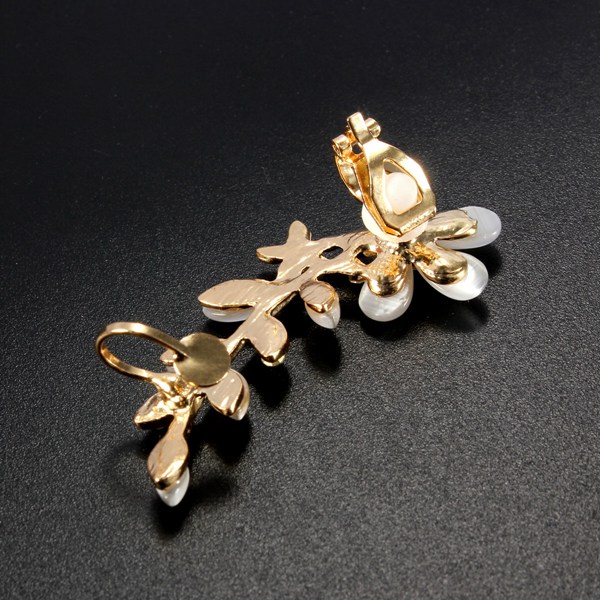 1pc-Gold-Plated-Opal-Rhinestone-Flower-Leaf-Ear-Clip-Cuff-Earrings-962079
