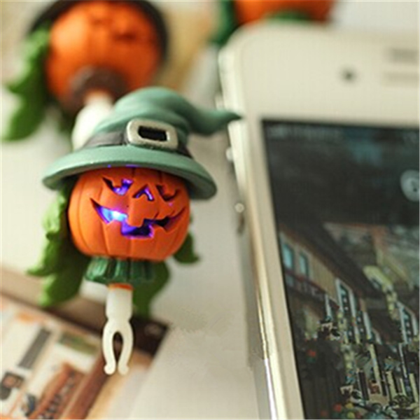 Halloween-Pumpkin-Flashlight-Dustproof-Plug-for-Mobile-Phone-945300