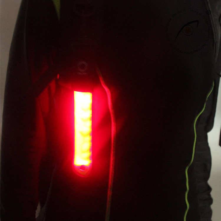 Outdoor-Sports-Bike-Riding-Light-Night-Running-LED-Wrist-Band-Light-LED-Reflective-Pendant-1082844