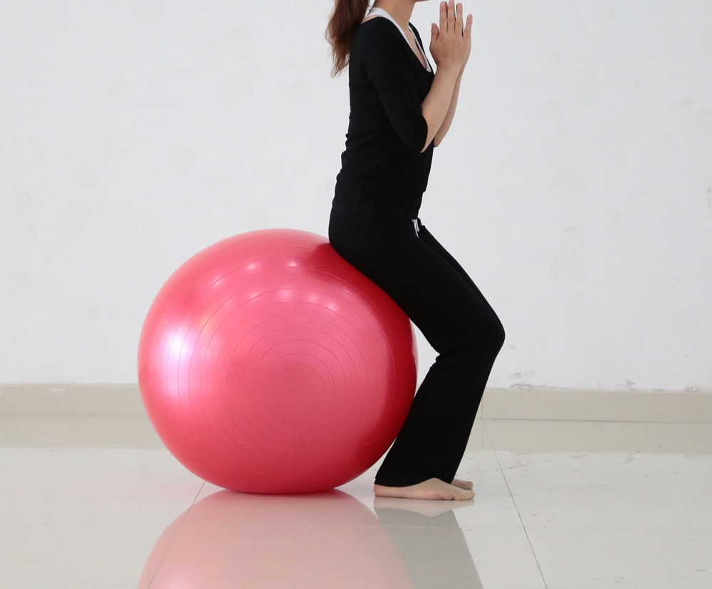 55CM-Sports-Fitness-Yoga-Pilates-Balance-Ball-For-Weight-Loss-Slimming-Exercise-Training-1110589