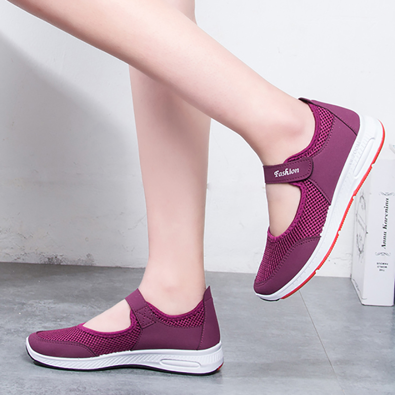 Women-Soft-Elastic-Flats-Breathable-Mesh-Middle-aged-Mother-Sandals-Hiking-Casual-Cloth-Shoes-1330796