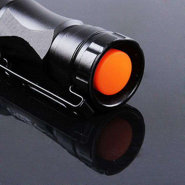 Meco-XPE-Q5-600-Lumen-7W-Zoomable-LED-Flashlight-For-1xAA-12V-907006