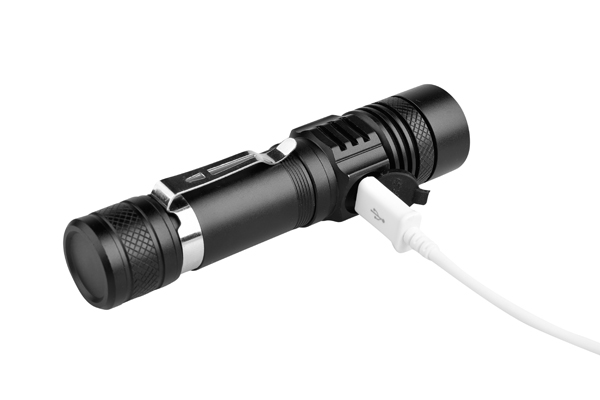 XANES-WT518--T6-1000Lumens-3Modes-Portable-Zoomable-LED-Flashlight-1194174