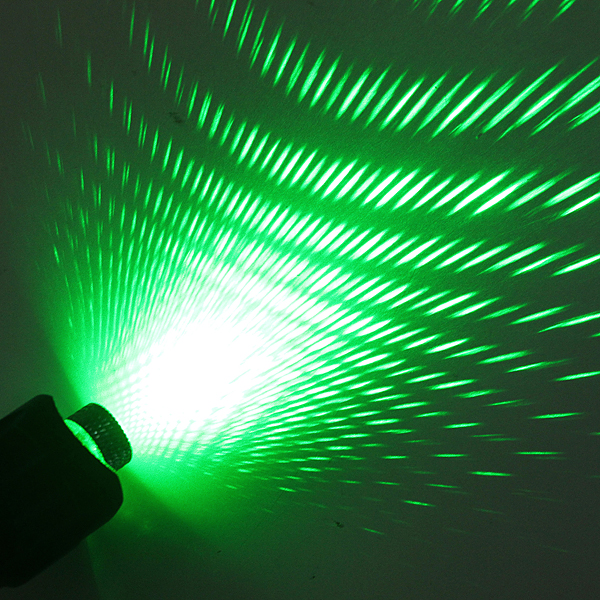 532nm-Light-Star-Cap-Super-Range-Green-Light-Laser-Pointer-939770