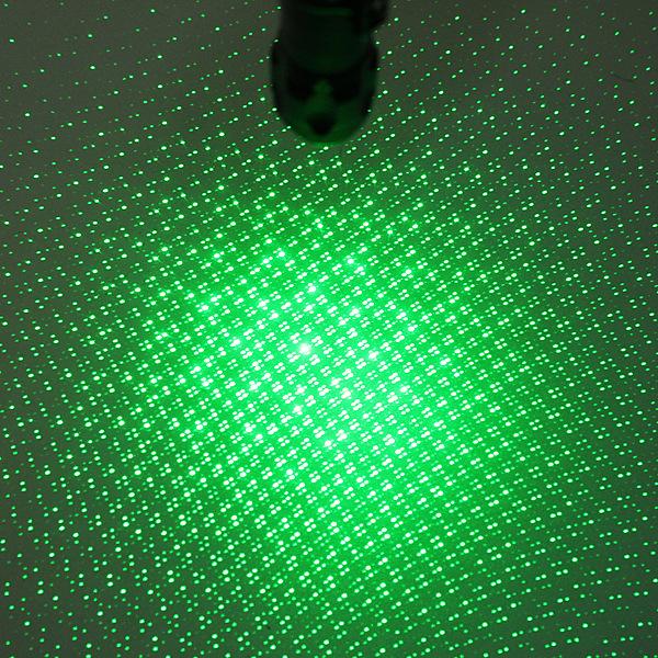 532nm-Light-Star-Cap-Super-Range-Green-Light-Laser-Pointer-939770