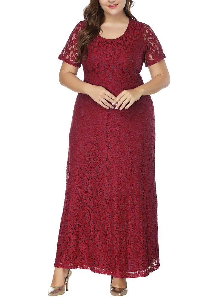Plus-Size-Elegant-Lace-Hollow-Out-Short-Sleeve-Party-Dress-1412433