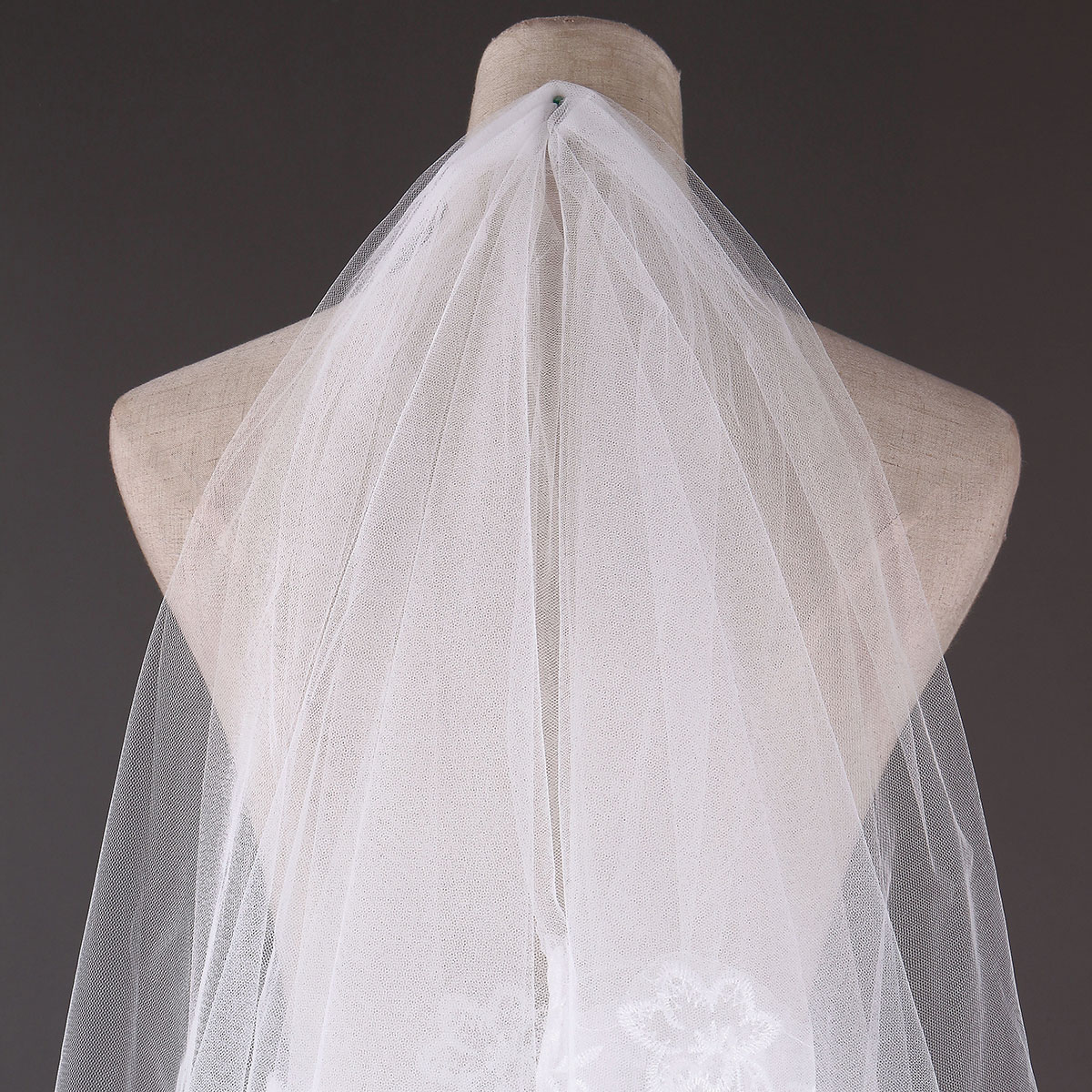 3M-Bride-White-Ivory-Elegant-Cathedral-Length-Wedding-Bridal-Veil-With-Lace-Edge-1025642