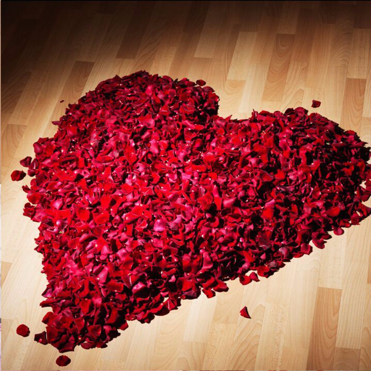 1000Pcs-Silk-Rose-Celebration-Artificial-Petals-Flower-Confetti-Engagement-Wedding-Decoration-1032674