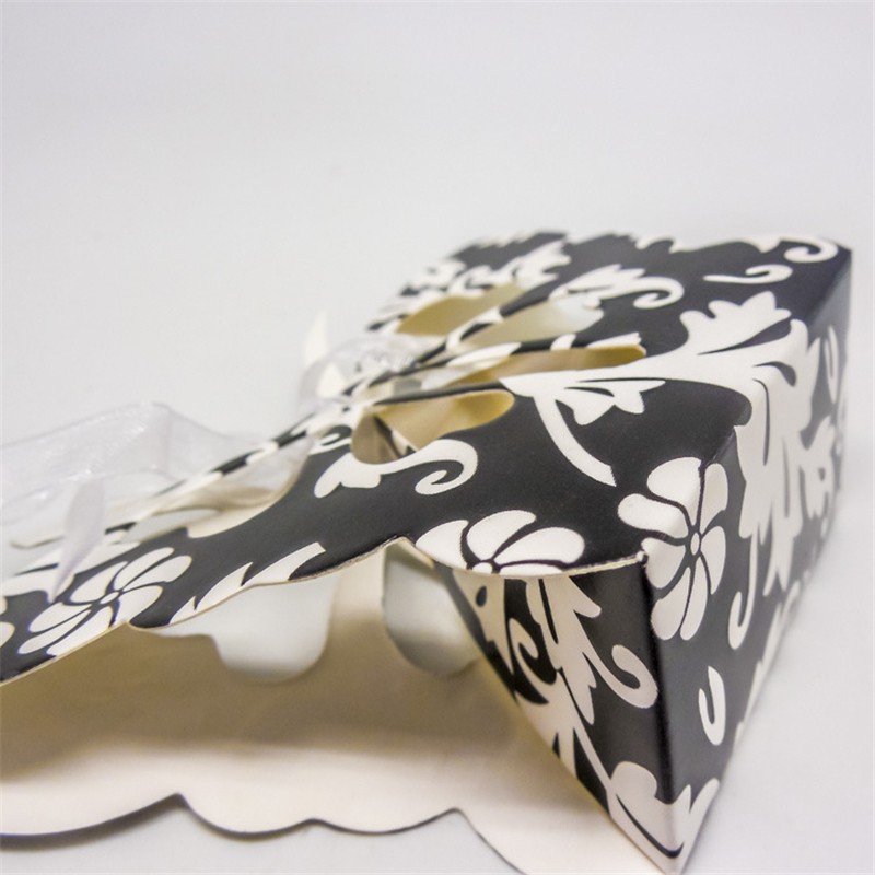 12Pcs-Paper-Butterfly-Hollow-Out-Ribbon-Candy-Box-Gift-Party-Wedding-Favors-1072574