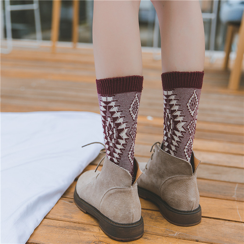 Winter-Ladies-Retro-Thick-Line-Middle-Tube-Sock-Jacquard-Plaid-Stripes-Casual-Outdoor-Ethnic-Socks-1368951