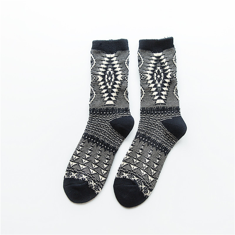 Winter-Ladies-Retro-Thick-Line-Middle-Tube-Sock-Jacquard-Plaid-Stripes-Casual-Outdoor-Ethnic-Socks-1368951