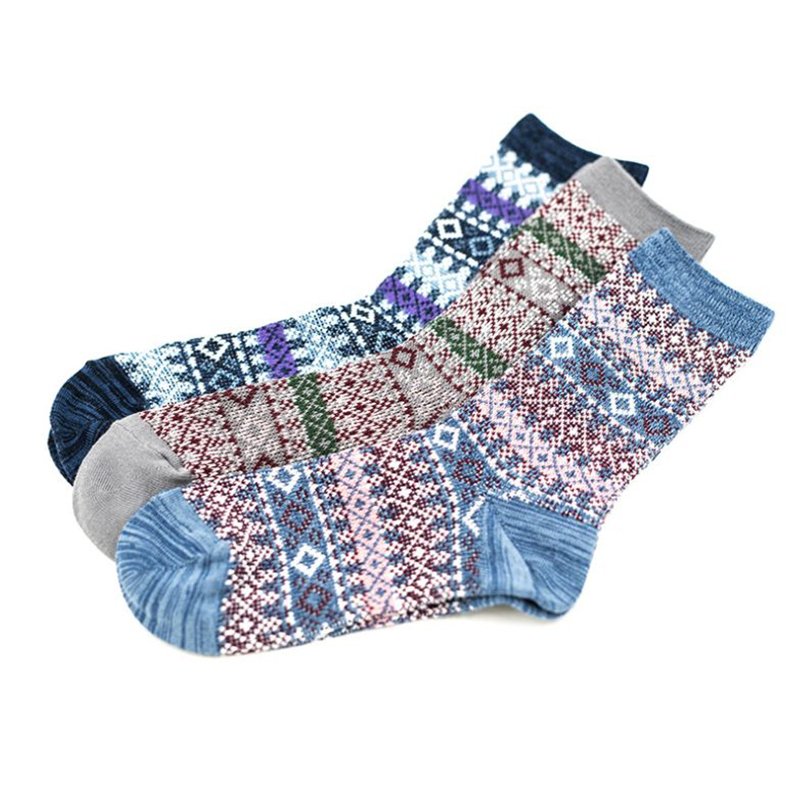 Women-Breathable-Cotton-Ethnic-Jacquard-Middle-Tube-Socks-1403336